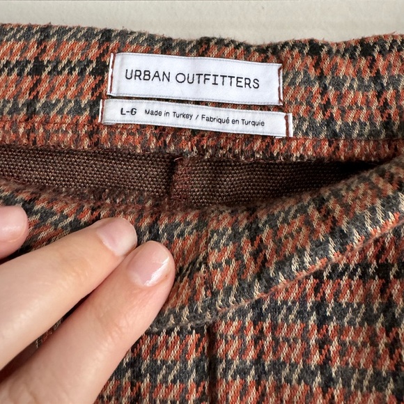 🌿 Urban Outfitters Plaid Herringbone High Waisted Flare Pants - Picture 4 of 6